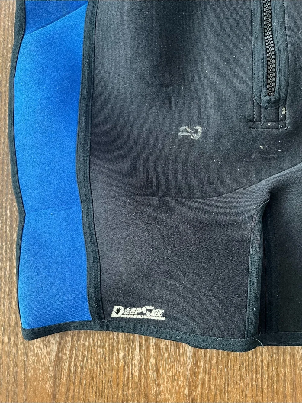 Deep Sea Men's Short Sleeve wetsuit Black and Blue size XL
